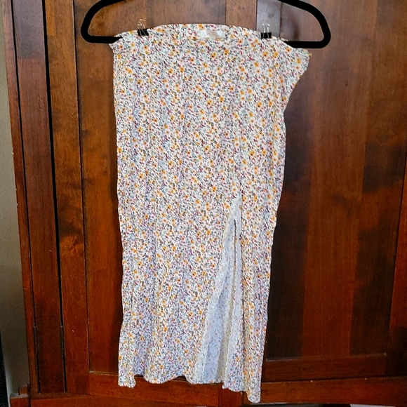 Skirt - Picture 1 of 1